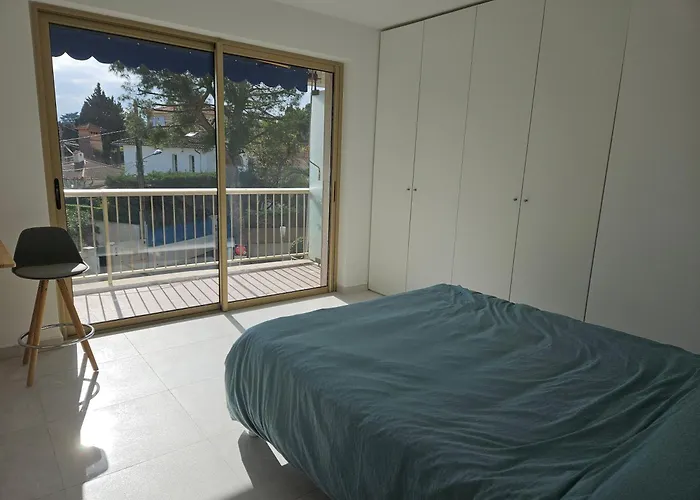 Appartement Cap D'antibes Port Aubernon 3p Vue Piscine Antibes