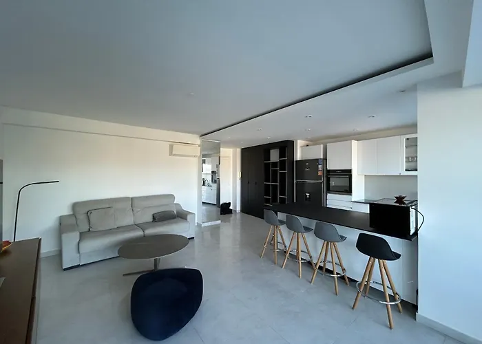 Cap D'antibes Port Aubernon 3p Vue Piscine Antibes